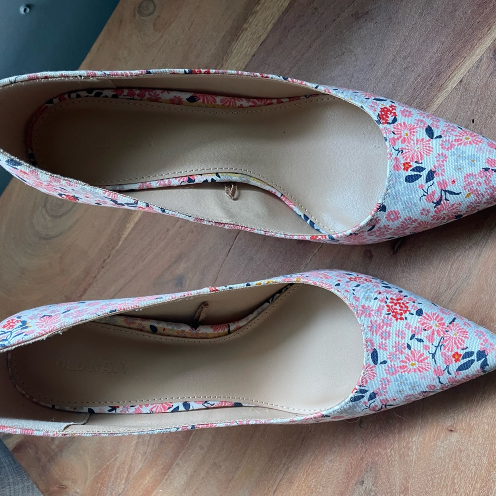 Old Navy stilettos